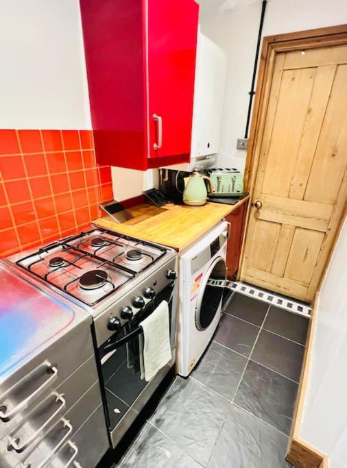 Cosy Cottage In Central Reading Free Parking & Fast Wifi Exterior photo